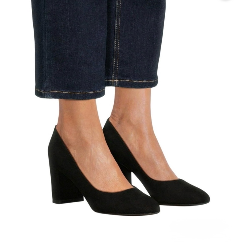 Time and Tru Black Faux Suede Block Heel Pumps Size 10 Closed Toe Memory Foam - Picture 2 of 11
